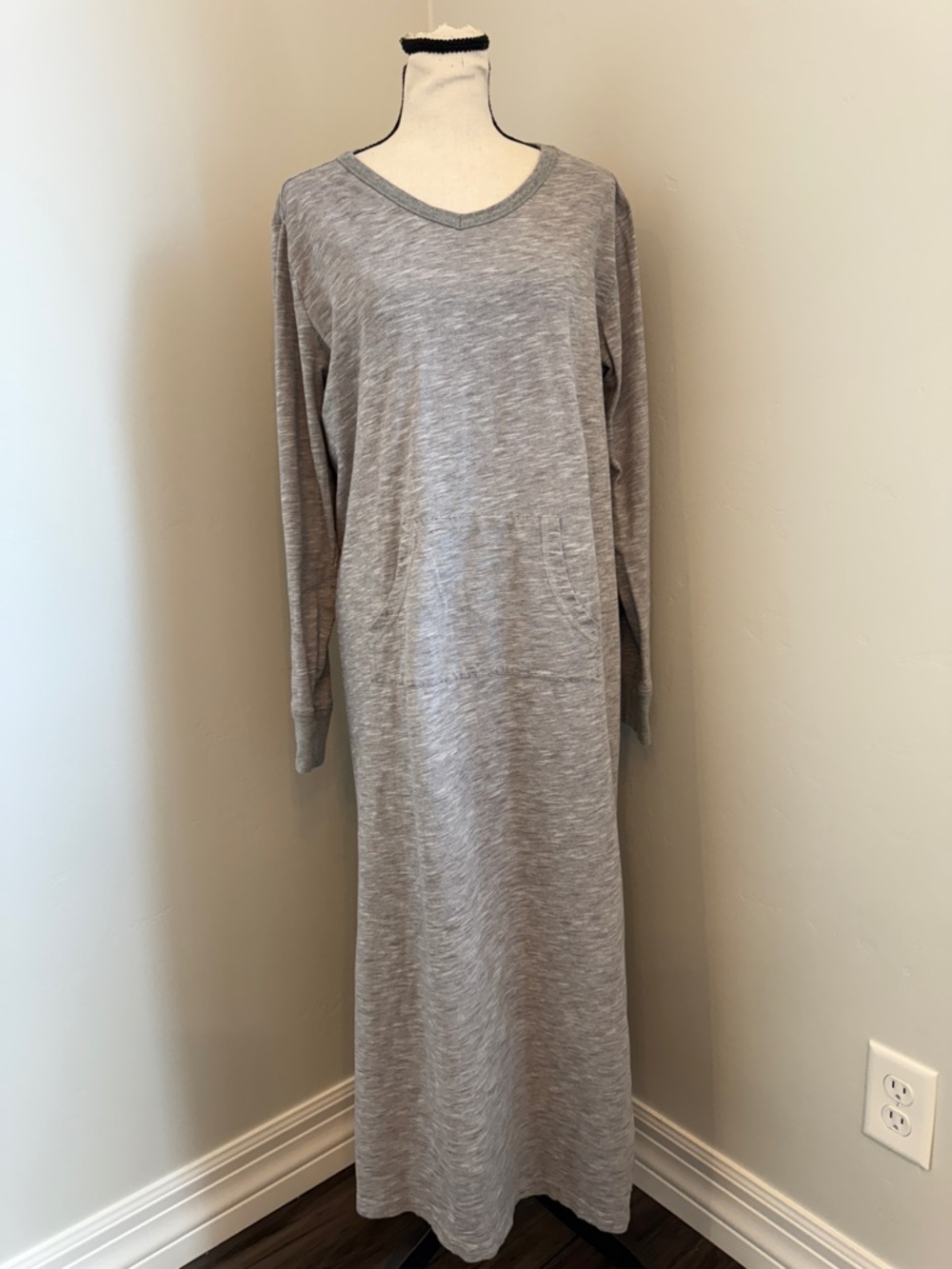 Addison Meadow Gray Maxi Dress Large Long Sleeve V Neck Pocket Lounge Casual